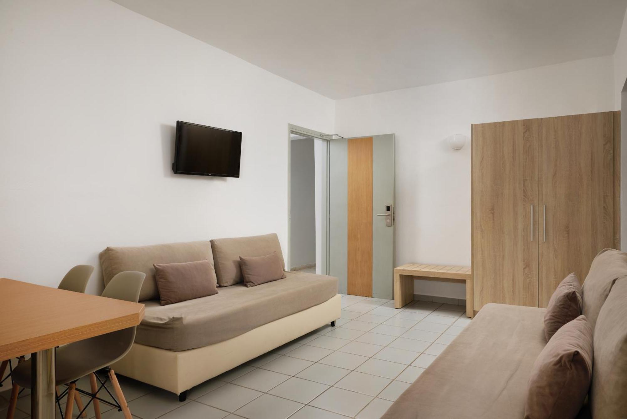 Acropolis Apartments Херсониссос Экстерьер фото