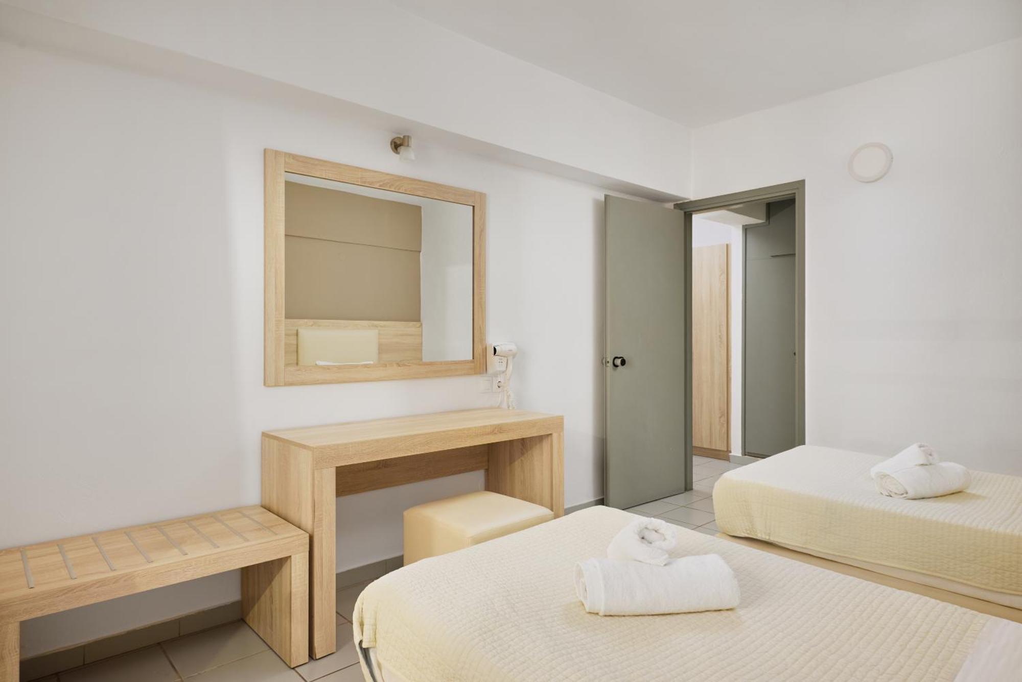 Acropolis Apartments Херсониссос Экстерьер фото