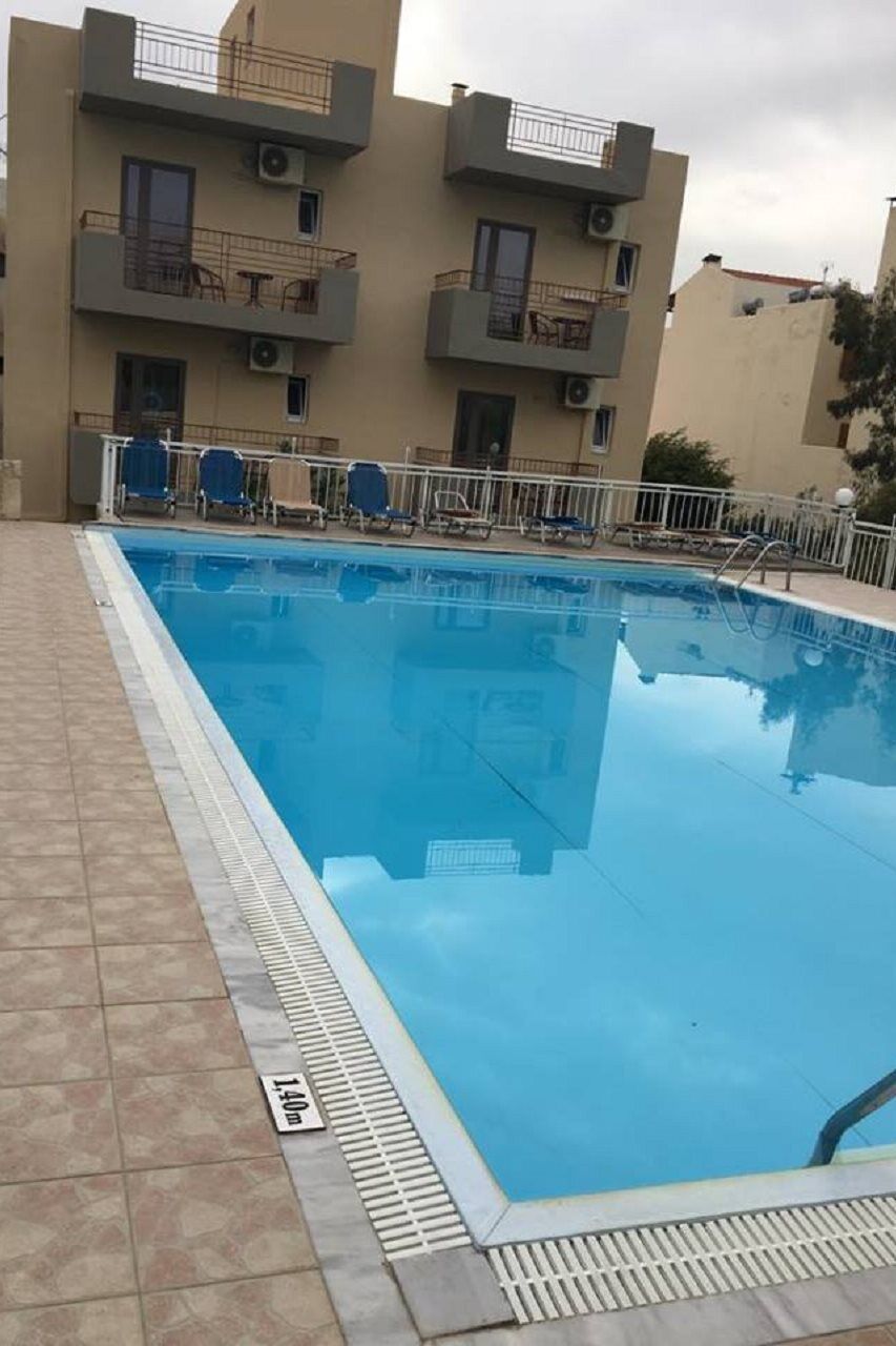 Acropolis Apartments Херсониссос Экстерьер фото