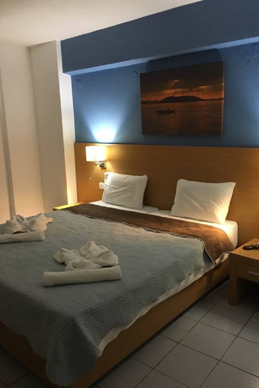 Acropolis Apartments Херсониссос Экстерьер фото